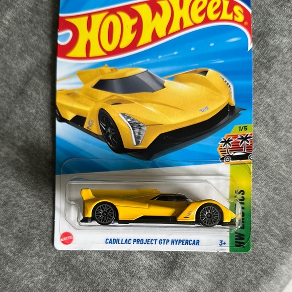 HOT WHEELS 10 PACK GIFT ASSORTED DIE CAST CARS SET BOX BRAND  Assorted Die-Cast Cars Set